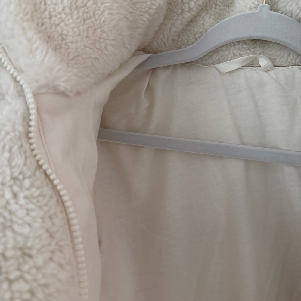 ALO Yoga Cream Teddy Jacket - Picture 2 of 7